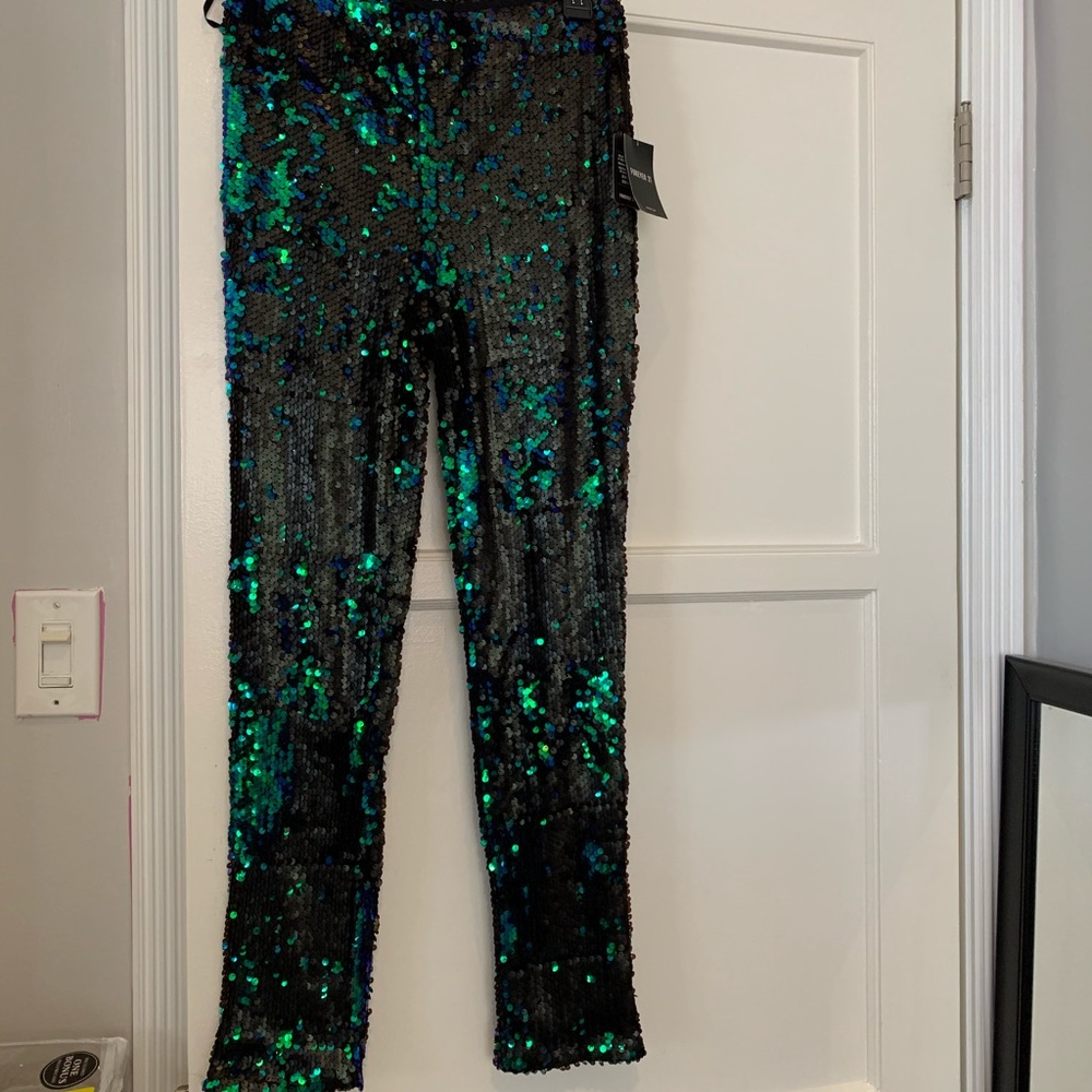 🧜🏽‍♀️ F 21 sequin leggings NWT